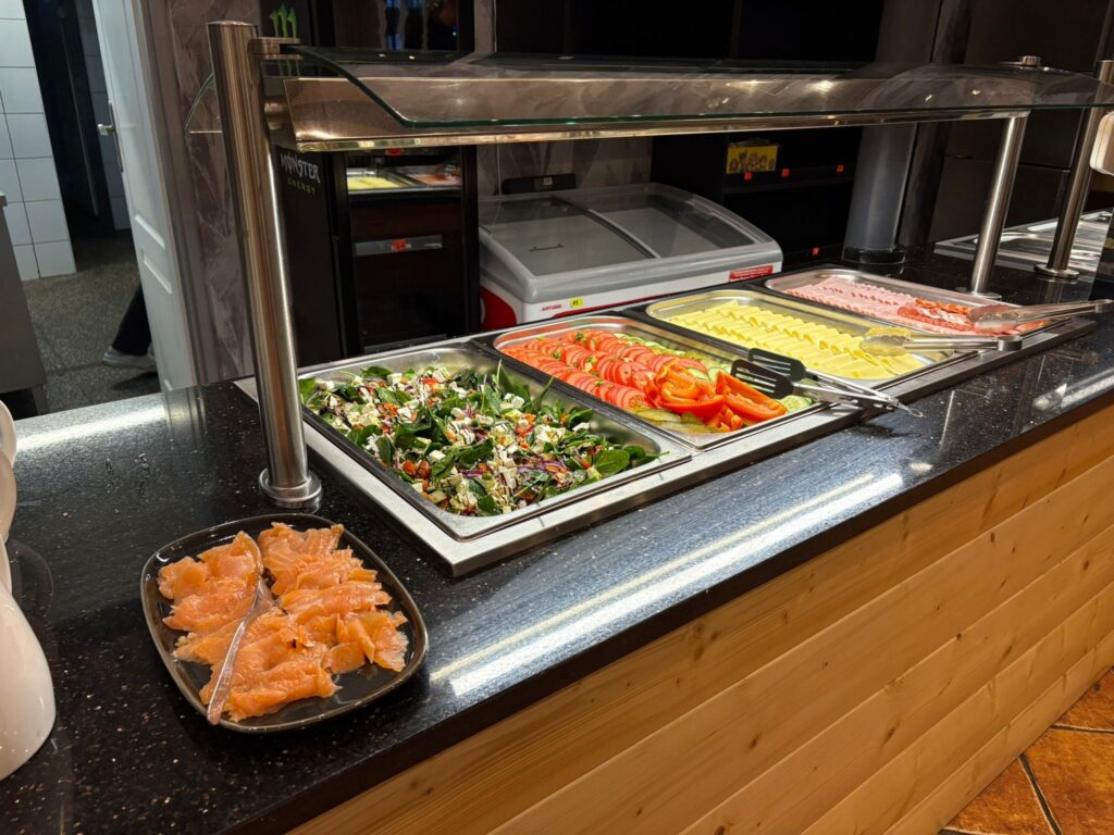 84420AC3-759C-4F51-BBA6-5ACBB2DE2655